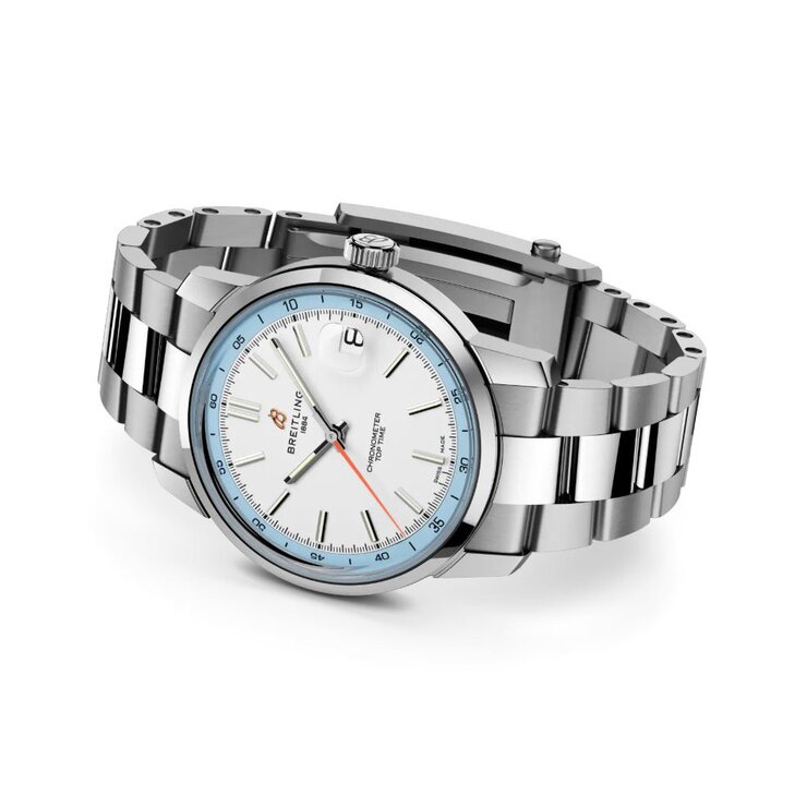 Breitling horloge met een kast in staal, met een wijzerplaat in het wit en een diameter van 38