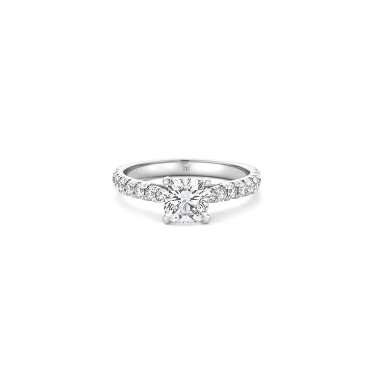 The Exclusive Collection verlovingsring in wit goud 18kt met cushion diamant van 1,02 karaat als hoofdsteen omringd door briljanten van 0,40 karaat