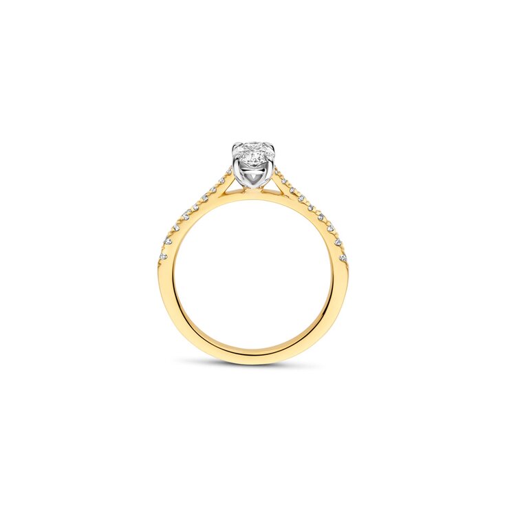 The Exclusive Collection verlovingsring in geel goud 18kt met ovalen diamant van 0,51 karaat als hoofdsteen omringd door briljanten van 0,20 karaat