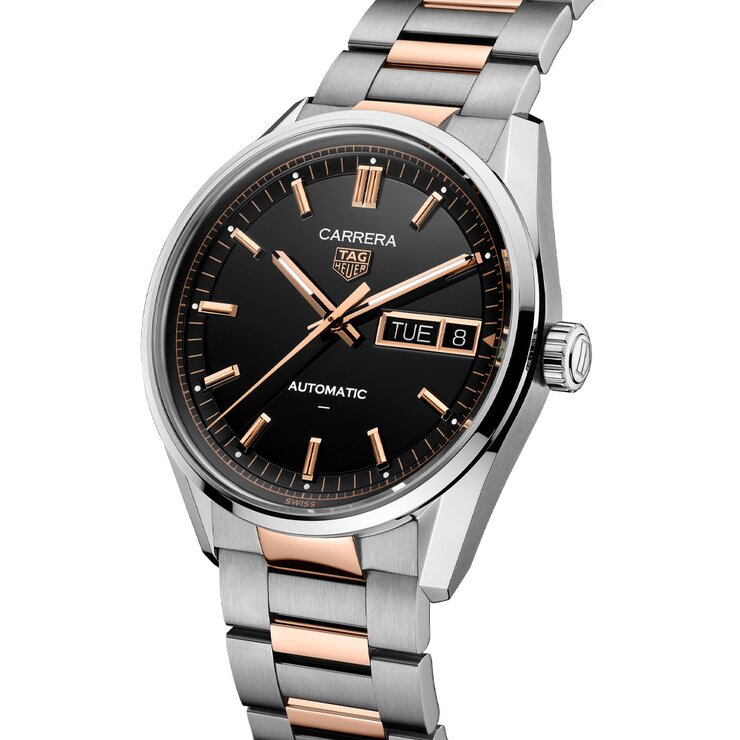 TAG Heuer horloge met een kast in staal, met een wijzerplaat in het zwart en een diameter van 41