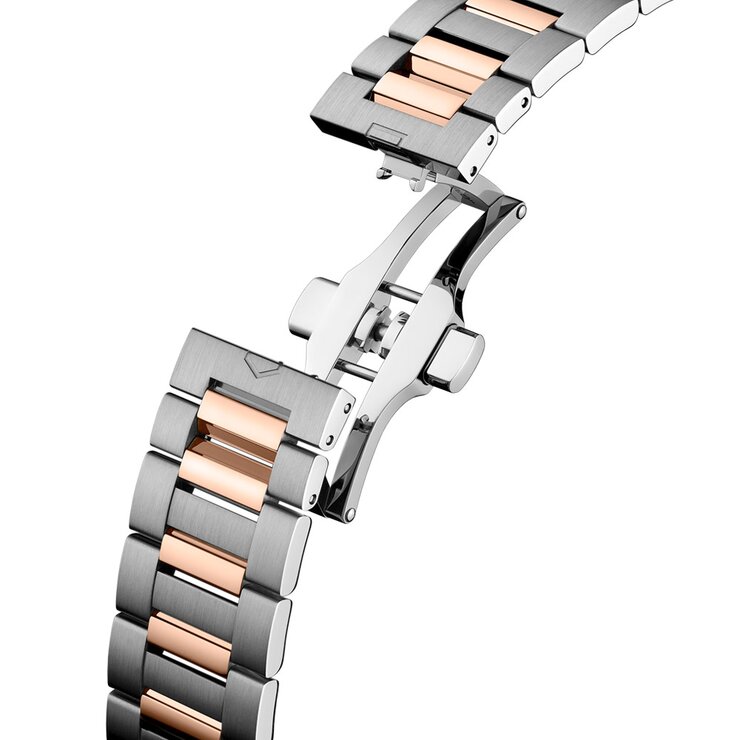 TAG Heuer horloge met een kast in staal, met een wijzerplaat in het zwart en een diameter van 41
