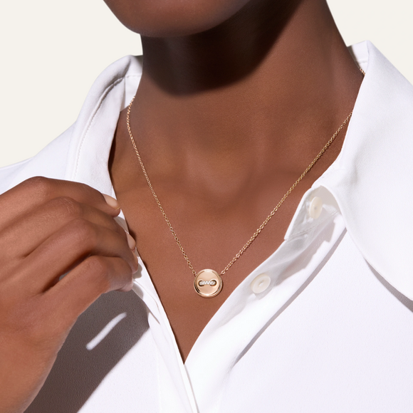 PCC5031_O7WHR_DB0TU_110_Pomellato_pom-pom-dot-reversible-necklace-with-pendant-rose-gold-18kt-turquoise-diamond.png