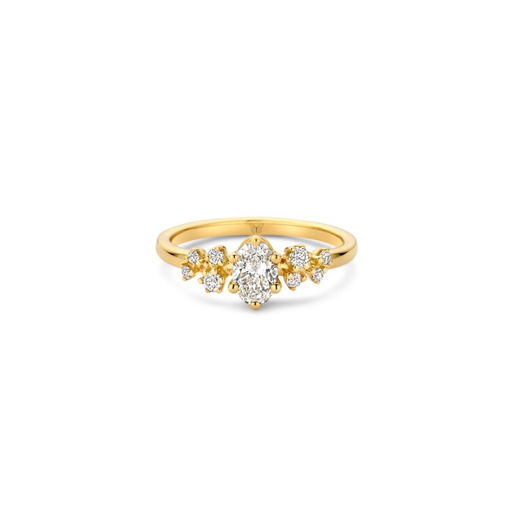 The Exclusive Collection verlovingsring in geel goud 18kt met ovalen diamant van 0,45 karaat als hoofdsteen omringd door briljanten van 0,11 karaat