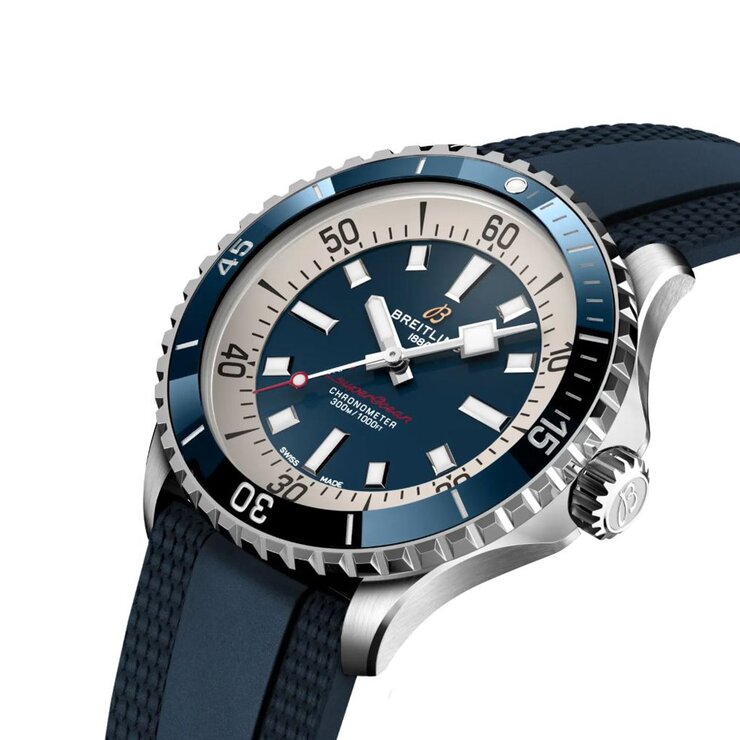 Breitling horloge met een kast in staal, met een wijzerplaat in het blauw en een diameter van 42 mm