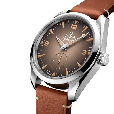 Omega horloge met een kast in staal, met een wijzerplaat in het bruin en een diameter van 38 mm