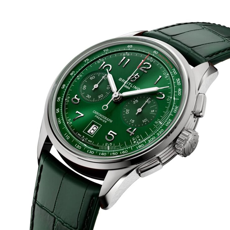 Breitling horloge met een kast in staal, met een wijzerplaat in het groen en een diameter van 42