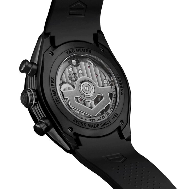 TAG Heuer horloge met een kast in titanium, met een wijzerplaat in het zwart en een diameter van 44