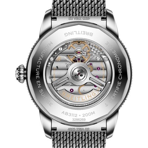 Breitling horloge met een kast in keramiek op staal, met een wijzerplaat in het zwart en een diameter van 44 mm