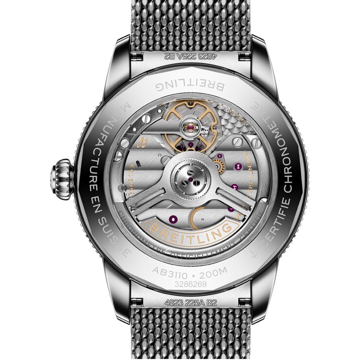 Breitling horloge met een kast in keramiek op staal, met een wijzerplaat in het zwart en een diameter van 40