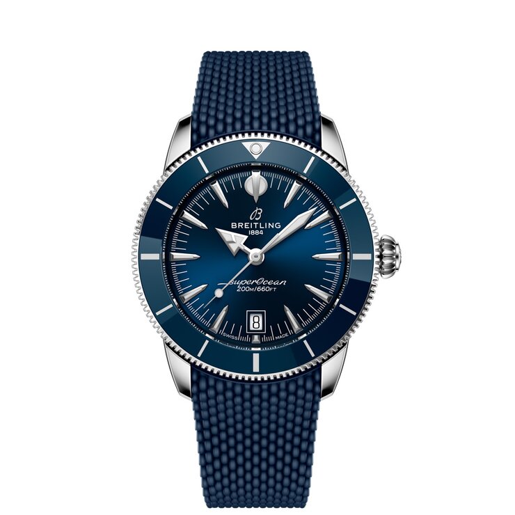 Breitling horloge met een kast in keramiek op staal, met een wijzerplaat in het blauw en een diameter van 42 mm