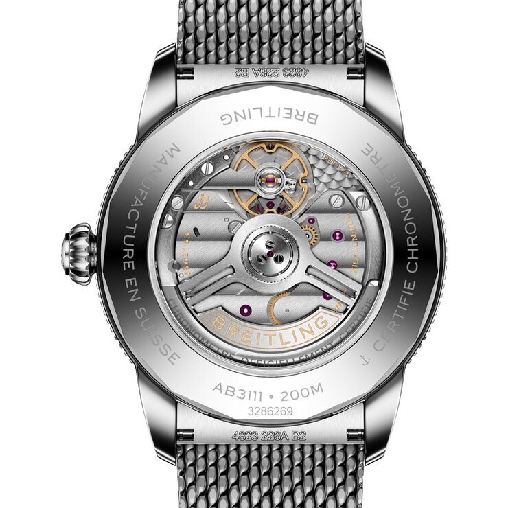 Breitling horloge met een kast in keramiek op staal, met een wijzerplaat in het zwart en een diameter van 42