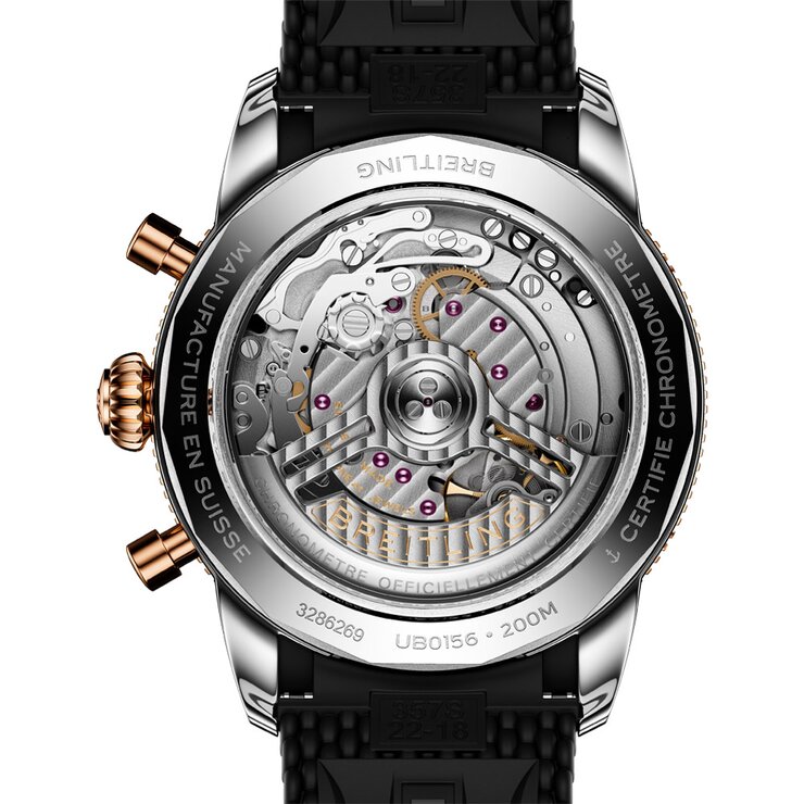 Breitling horloge met een kast in rosé goud op staal, met een wijzerplaat in het zwart en een diameter van 42