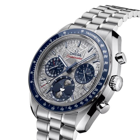 Omega horloge met een kast in keramiek op staal, met een wijzerplaat in het grijs en een diameter van 43 mm