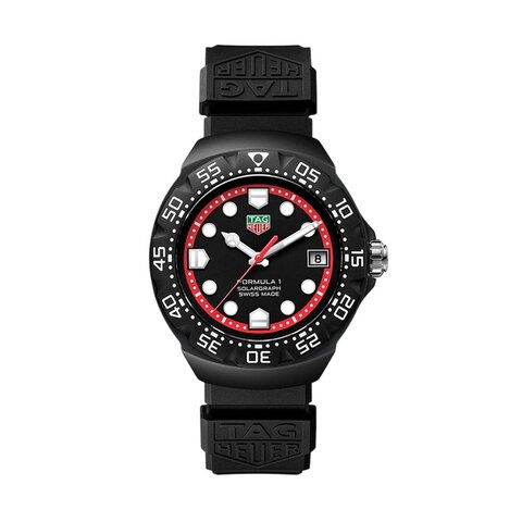 montre TAG Heuer avec un boîtier en polylight sur acier, un cadran noir et un diamètre de 38