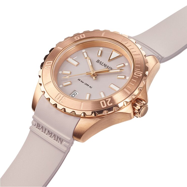 Balmain horloge met een kast in rosé pvd-coating, met een wijzerplaat in het beige en een diameter van 34 mm