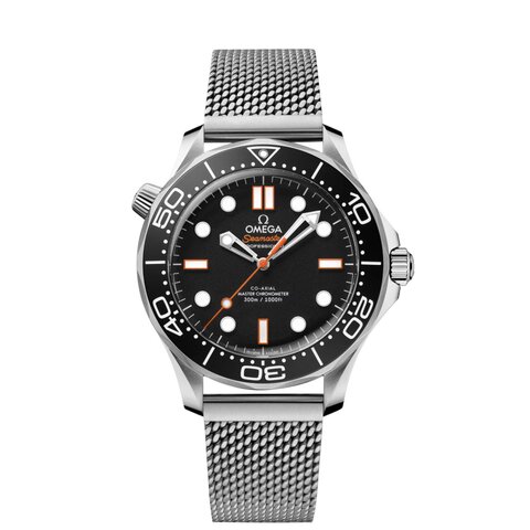 Omega horloge met een kast in staal, met een wijzerplaat in het zwart en een diameter van 42