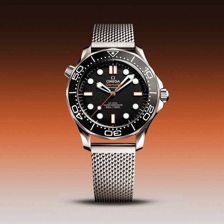 DE OMEGA Seamaster Diver 300M in oranje: een frisse, levendige update van een duikicoon
