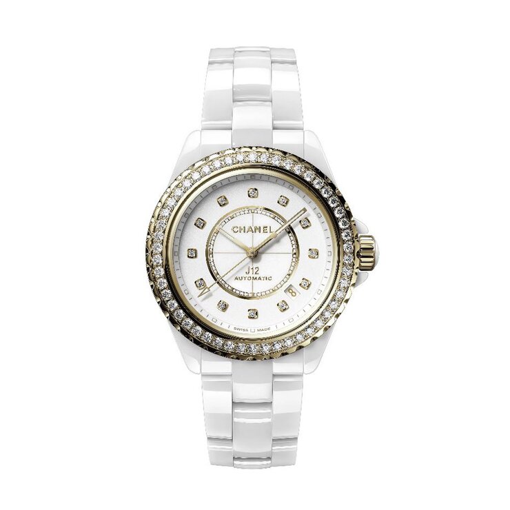 montre CHANEL un cadran blanc avec brilliant et un diamètre de 38 mm