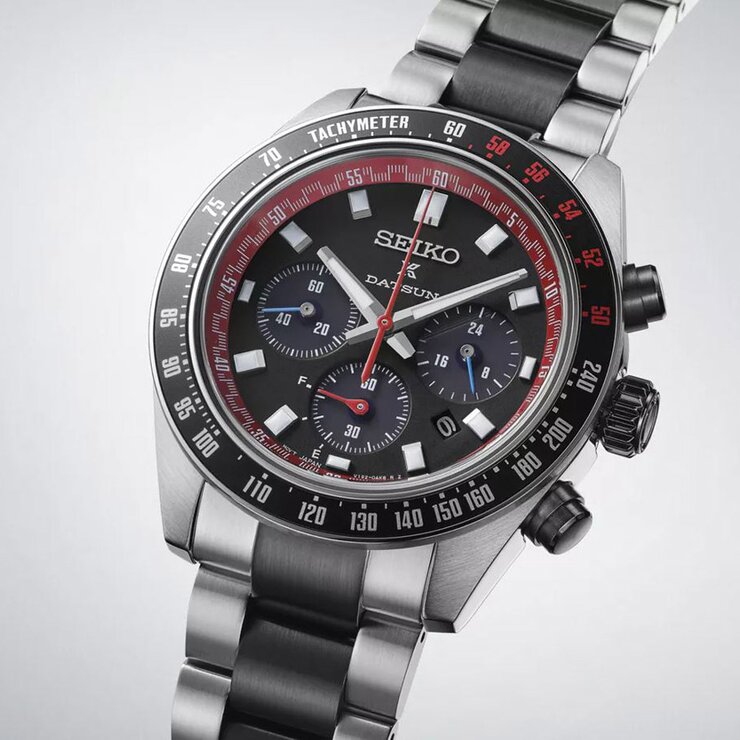 Seiko horloge met een kast in staal, met een wijzerplaat in het zwart en een diameter van 41 mm