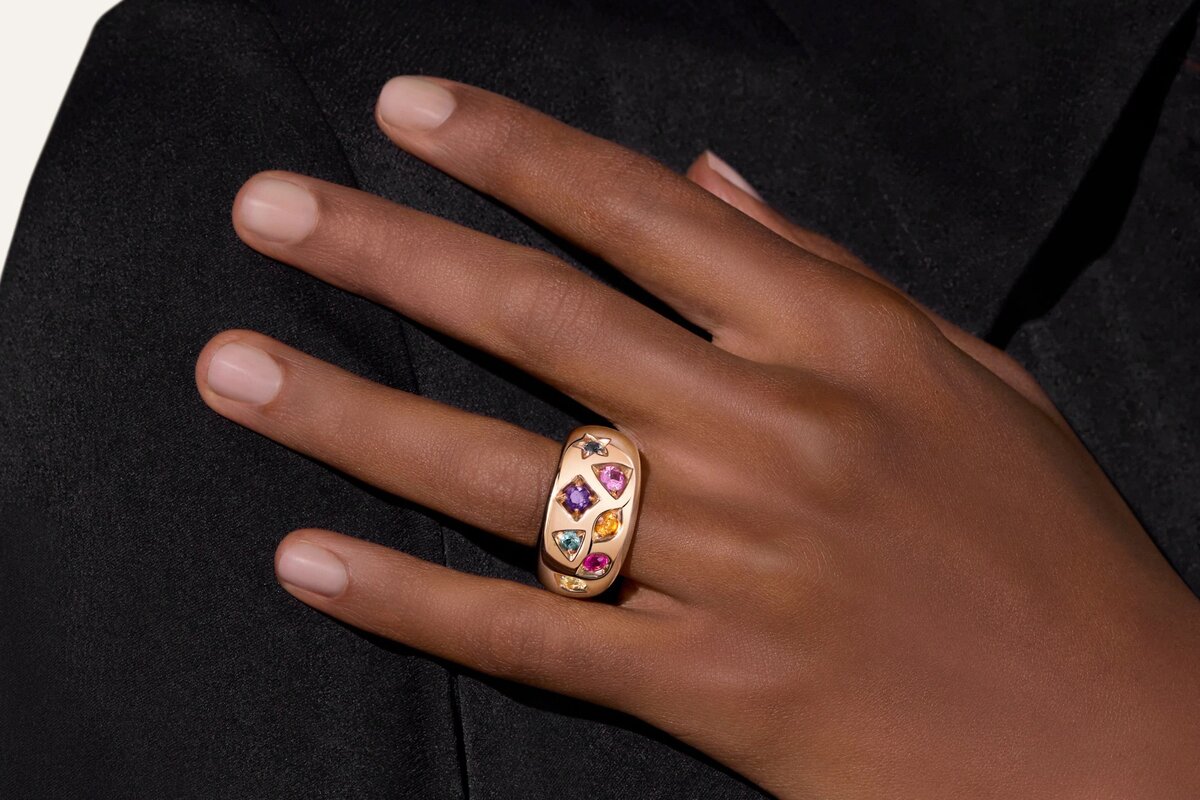 landscape_PAC5007_O7000_000VA_100_Pomellato_iconica-ring-rose-gold-18kt-blue-sapphire-pink-sapphire-treated-orange-sapphire-amethyst-ruby-emerald.jpg