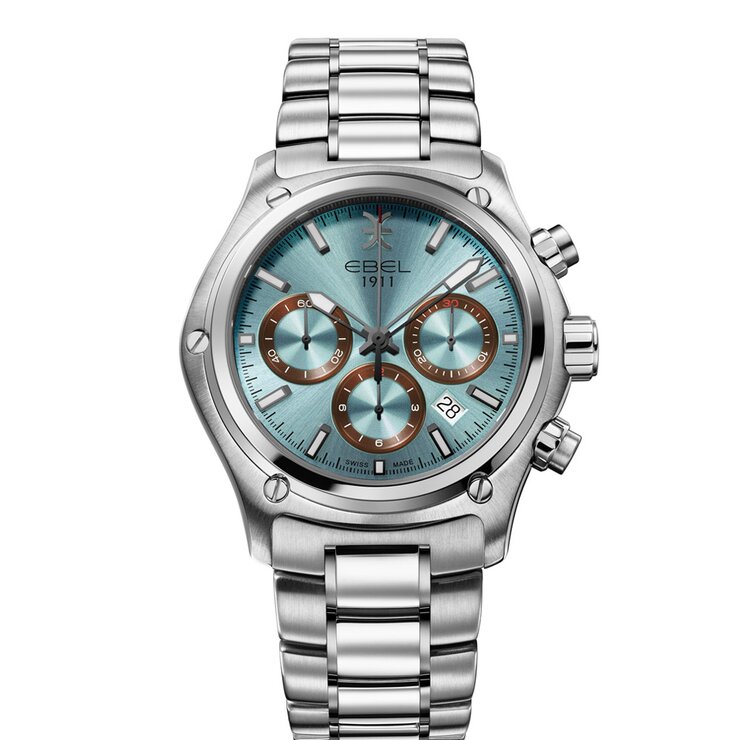 Ebel horloge met een kast in staal, met een wijzerplaat in het blauw en een diameter van 44 mm