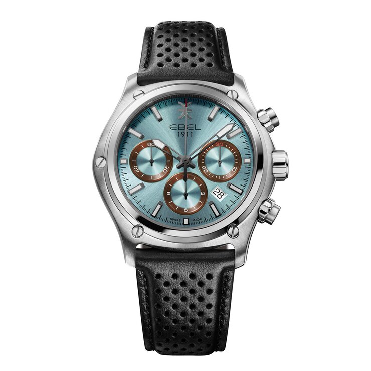 Ebel horloge met een kast in staal, met een wijzerplaat in het blauw en een diameter van 44 mm