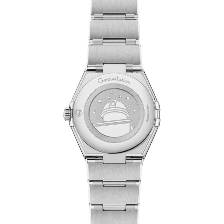 Omega horloge met een kast in staal, met een wijzerplaat in het zwart en een diameter van 28 mm