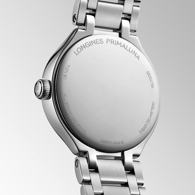 Longines horloge met een kast in staal, met een wijzerplaat in het zilver en een diameter van 30 mm