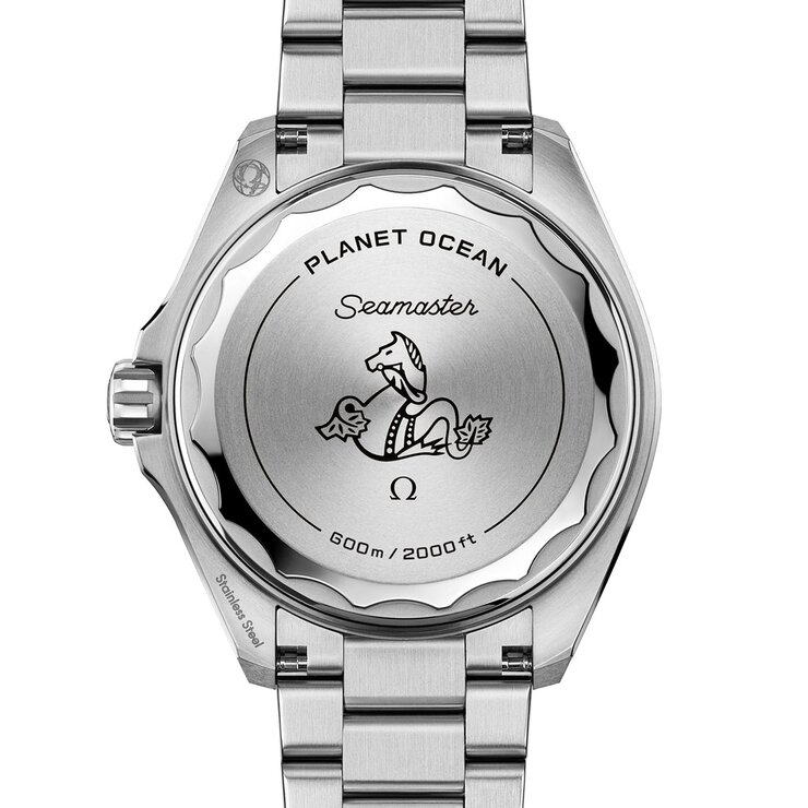 Omega horloge met een kast in keramiek op staal, met een wijzerplaat in het zwart en een diameter van 42 mm