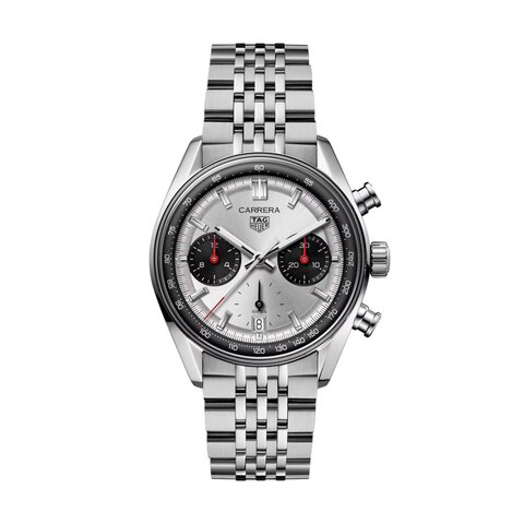 TAG Heuer horloge met een kast in staal, met een wijzerplaat in het zilver en een diameter van 39 mm