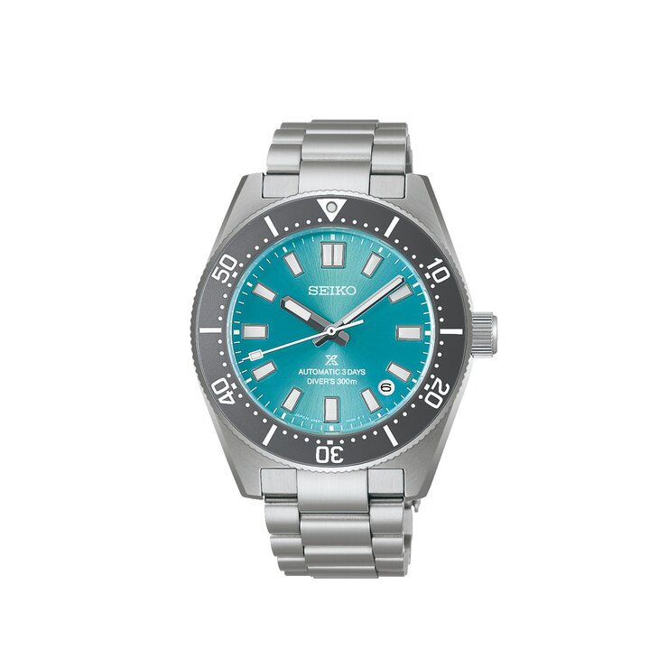 Seiko horloge met een kast in staal, met een wijzerplaat in het blauw en een diameter van 40 mm