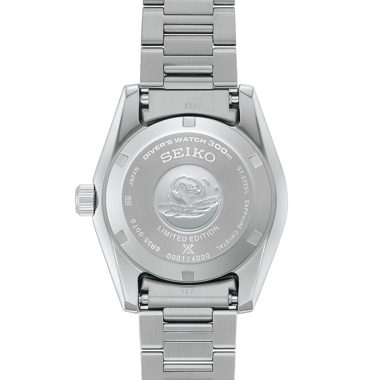 Seiko horloge met een kast in staal, met een wijzerplaat in het blauw en een diameter van 40 mm