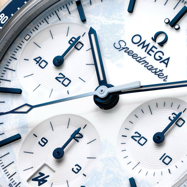 Omega horloge met een kast in keramiek op staal, met een wijzerplaat in het wit en een diameter van 38 mm