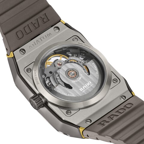 Rado horloge met een kast in keramiek en een wijzerplaat in het grijs