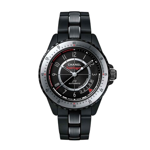 montre CHANEL avec un boîtier en céramique, un cadran noir et un diamètre de 42 mm