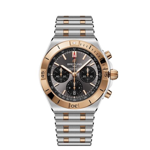 Breitling horloge met een kast in rosé goud op staal, met een wijzerplaat in het grijs en een diameter van 42 mm