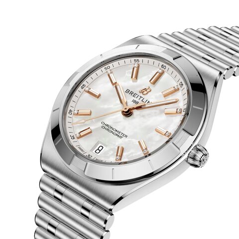 Breitling horloge met een kast in staal, met een wijzerplaat in het parelmoer met  briljant en een diameter van 36 mm