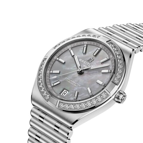 Breitling horloge met een kast in staal, met een wijzerplaat in het parelmoer met  briljant en een diameter van 36 mm