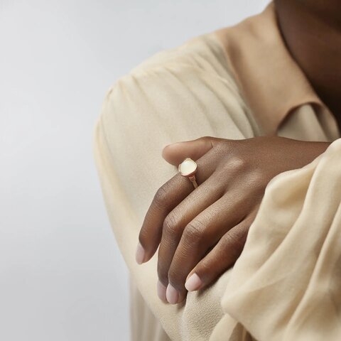 Ole Lynggaard ring in geel goud 18kt met maansteen
