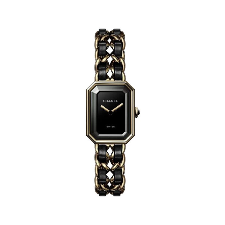 montre CHANEL avec un boîtier en acier revêtu d'or jaune 18 carats (0,1 micron), un cadran noir et un diamètre de 20 x 26 mm