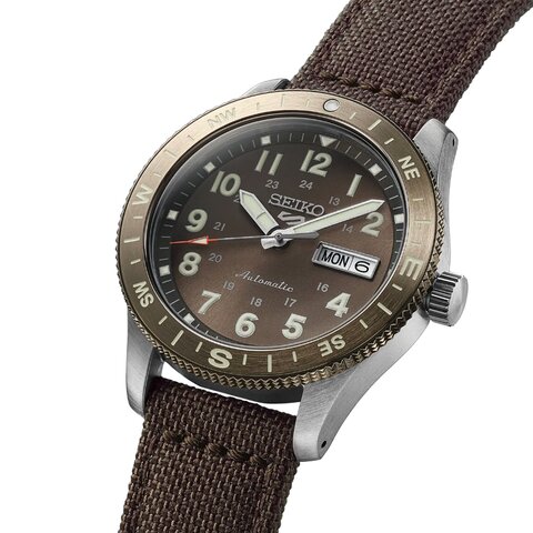 Seiko horloge met een kast in staal, met een wijzerplaat in het bruin en een diameter van 41 mm