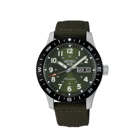 montre Seiko avec un boîtier en acier, un cadran vert et un diamètre de 41 mm
