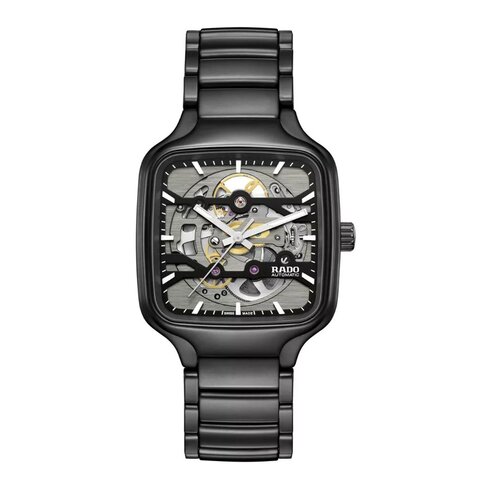 Rado horloge met een kast in keramiek, met een wijzerplaat in het zwart en een diameter van 38 mm