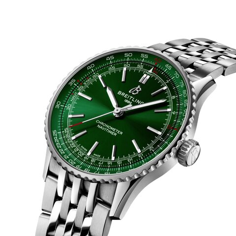 Breitling horloge met een kast in staal, met een wijzerplaat in het groen en een diameter van 41 mm