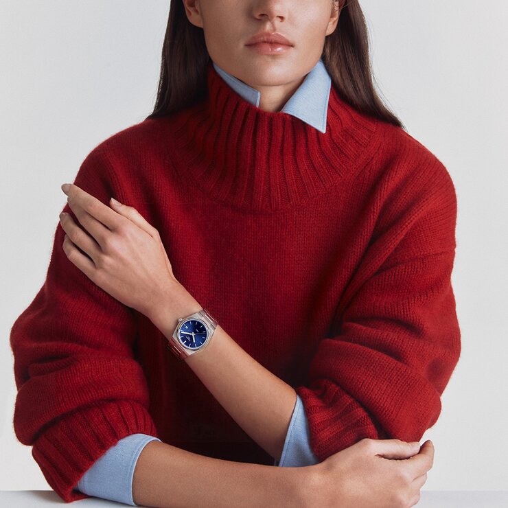 Tissot horloge met een kast in staal, met een wijzerplaat in het blauw en een diameter van 35 mm