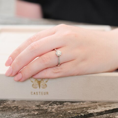 bague de fiançailles The Exclusive Collection en or blanc 18 ct avec brillant (diamant rond) de 0.90 carat