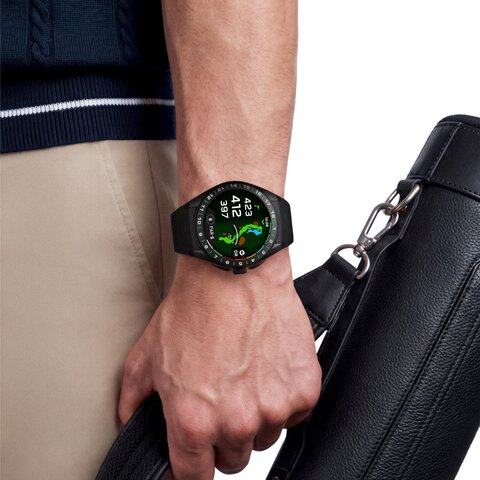 TAG Heuer horloge met een kast in titanium, met een wijzerplaat in het zwart en een diameter van 45 mm