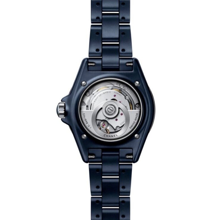CHANEL horloge met een kast in keramiek, met een wijzerplaat in het blauw en een diameter van 38 mm