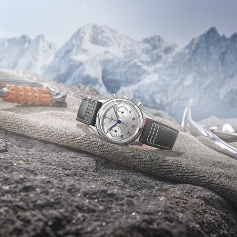 Gallet horloge met een kast in staal, met een wijzerplaat in het zilver en een diameter van 38 mm