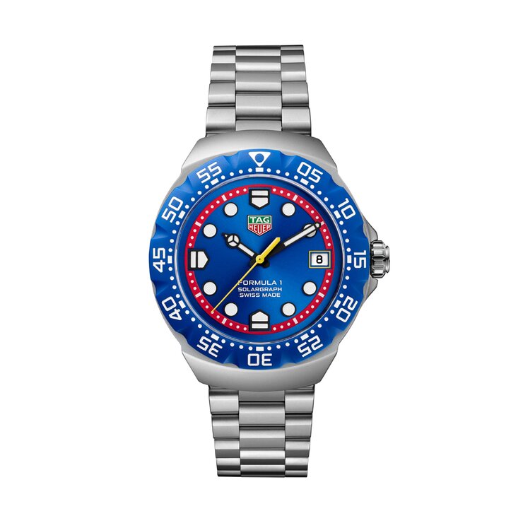 montre TAG Heuer avec un boîtier en polylight sur acier, un cadran bleu et un diamètre de 38 mm